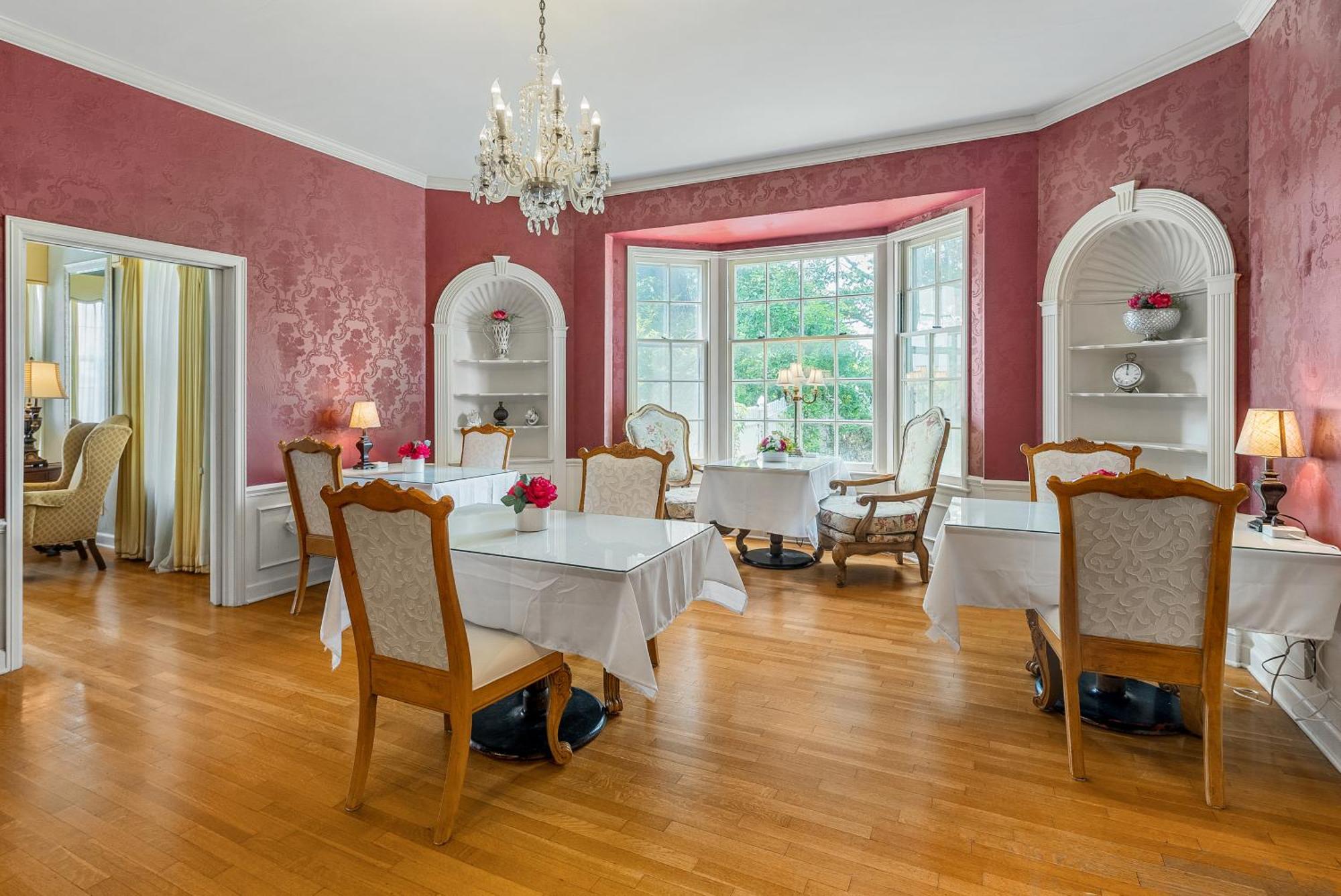 Beland Mansion-Blooming Garden Suite! Fort Smith Ngoại thất bức ảnh